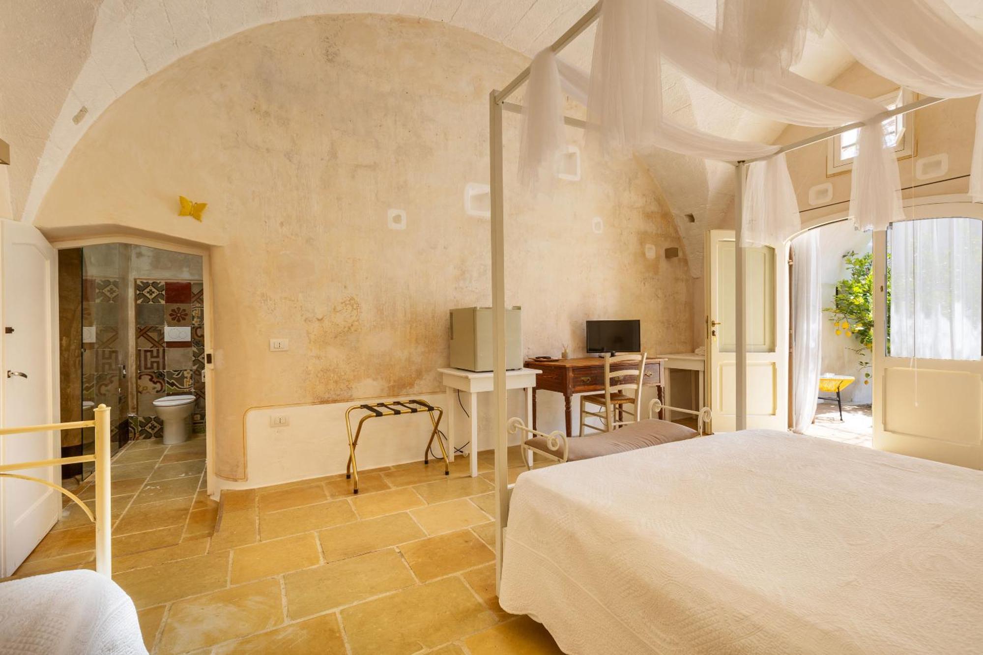 Masseria Li Capperi By Perle Di Puglia Alezio Exterior photo